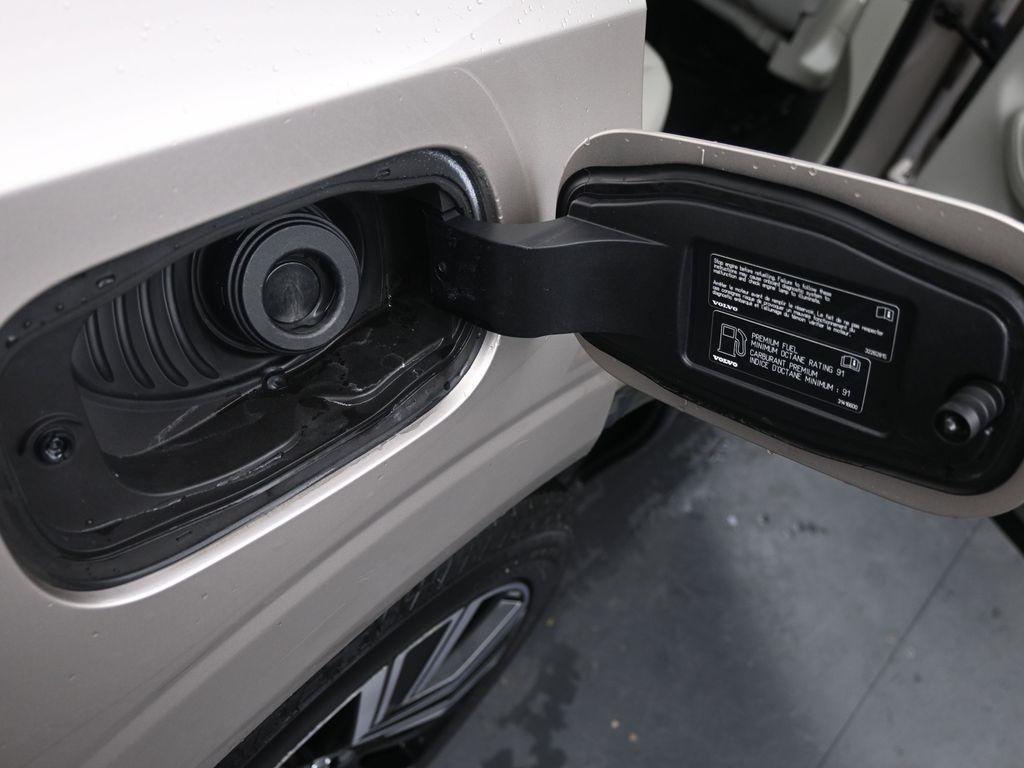 used 2023 Volvo XC60 car, priced at $38,798