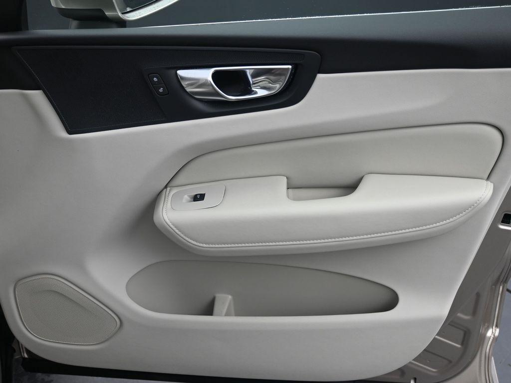 used 2023 Volvo XC60 car, priced at $38,798