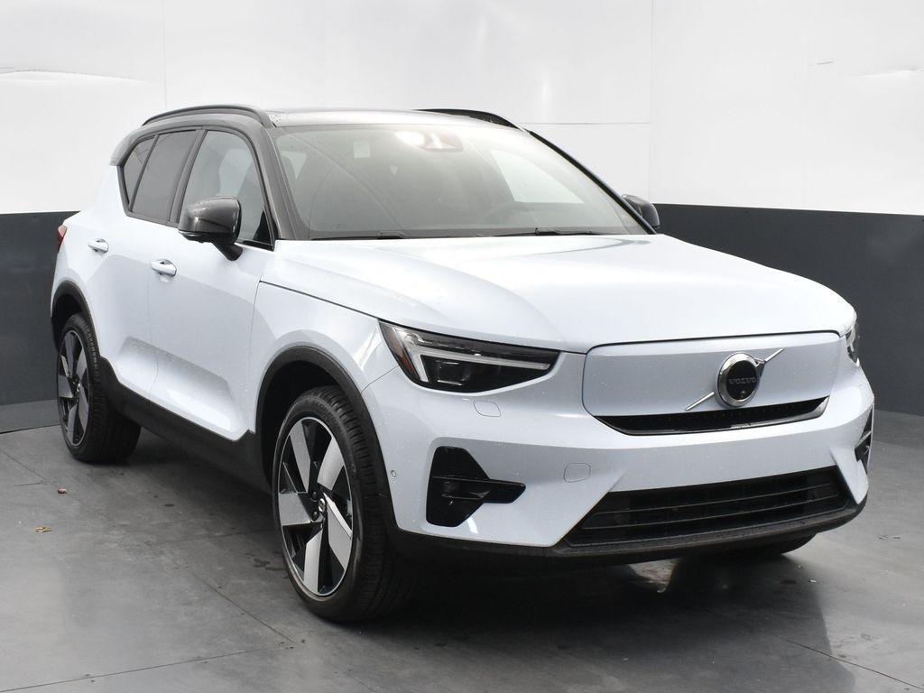 used 2024 Volvo XC40 Recharge Pure Electric car, priced at $43,498