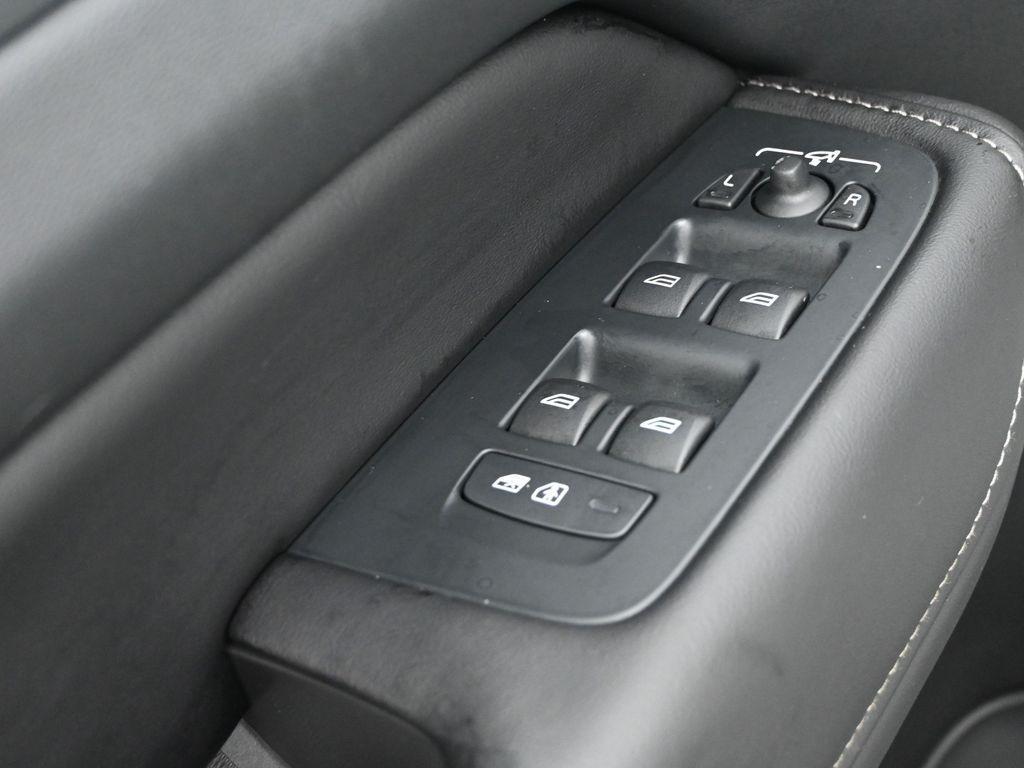 used 2023 Volvo XC60 Recharge Plug-In Hybrid car, priced at $46,498