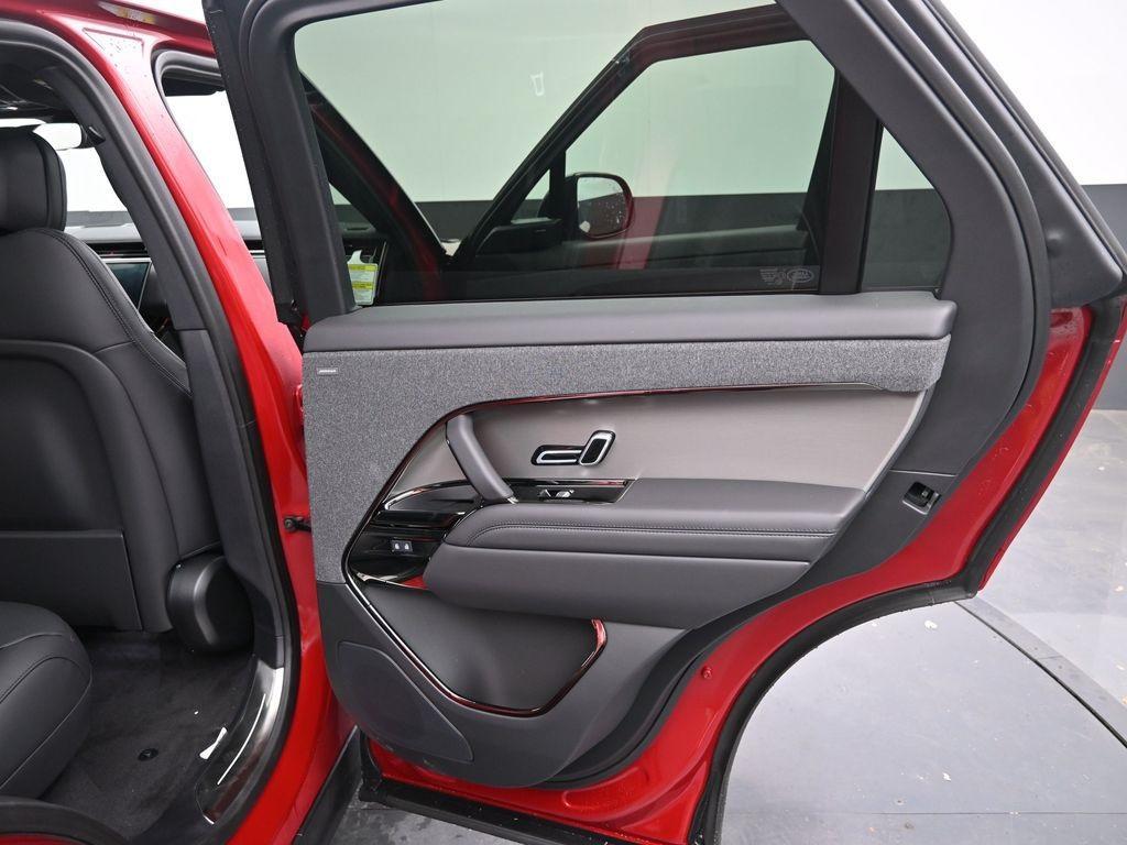 new 2025 Land Rover Range Rover Sport car, priced at $87,690