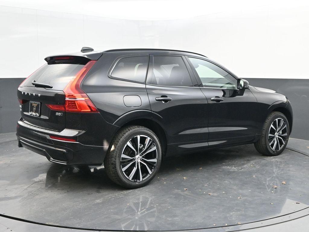 new 2025 Volvo XC60 car, priced at $54,585