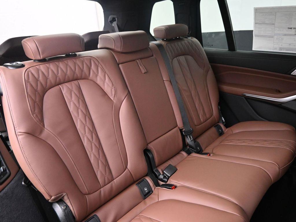 new 2025 BMW X7 car, priced at $120,300