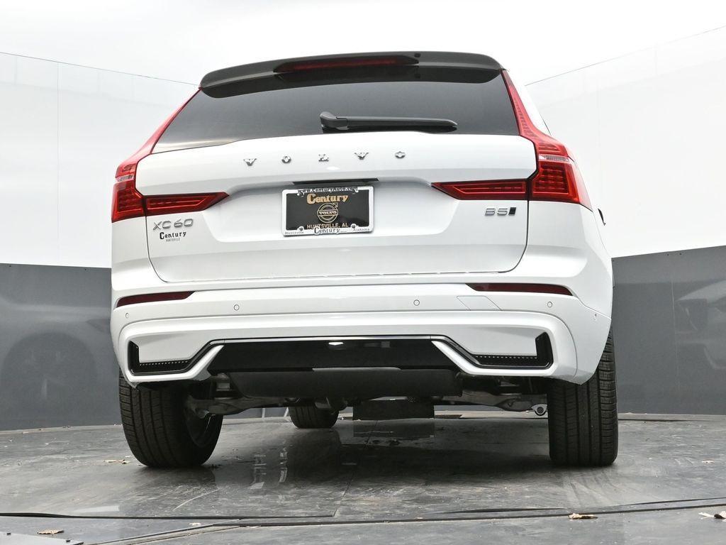 new 2025 Volvo XC60 car, priced at $59,885