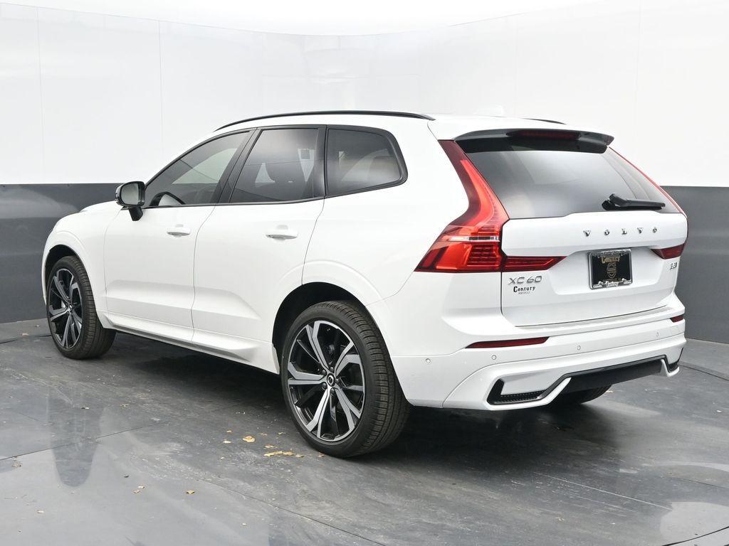 new 2025 Volvo XC60 car, priced at $59,885