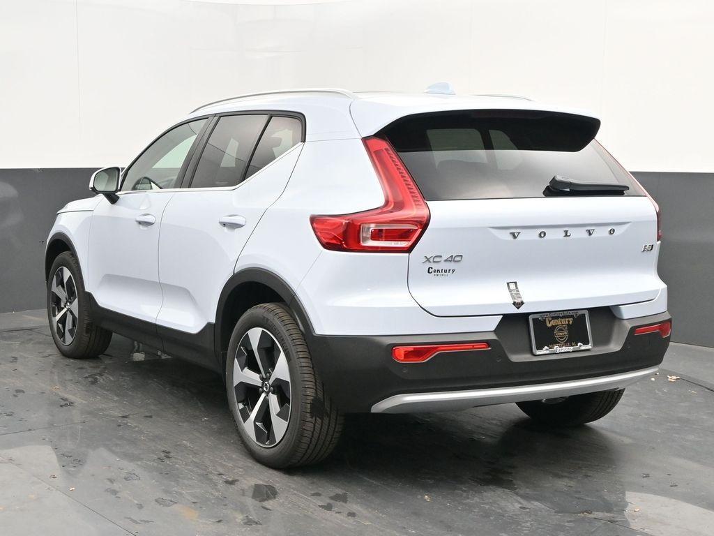 new 2025 Volvo XC40 car, priced at $48,315