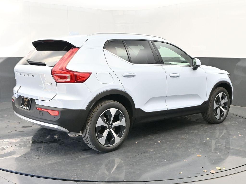 new 2025 Volvo XC40 car, priced at $48,315