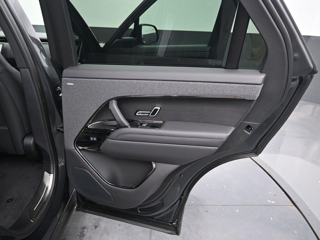new 2025 Land Rover Range Rover Sport car, priced at $106,650