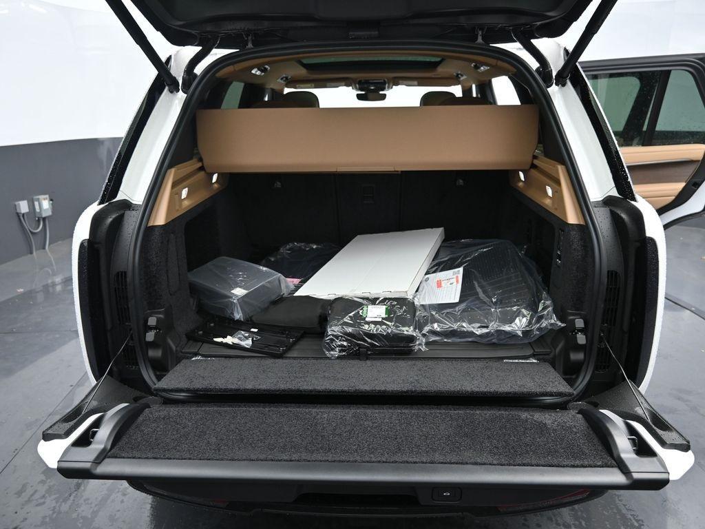 new 2025 Land Rover Range Rover car, priced at $144,575