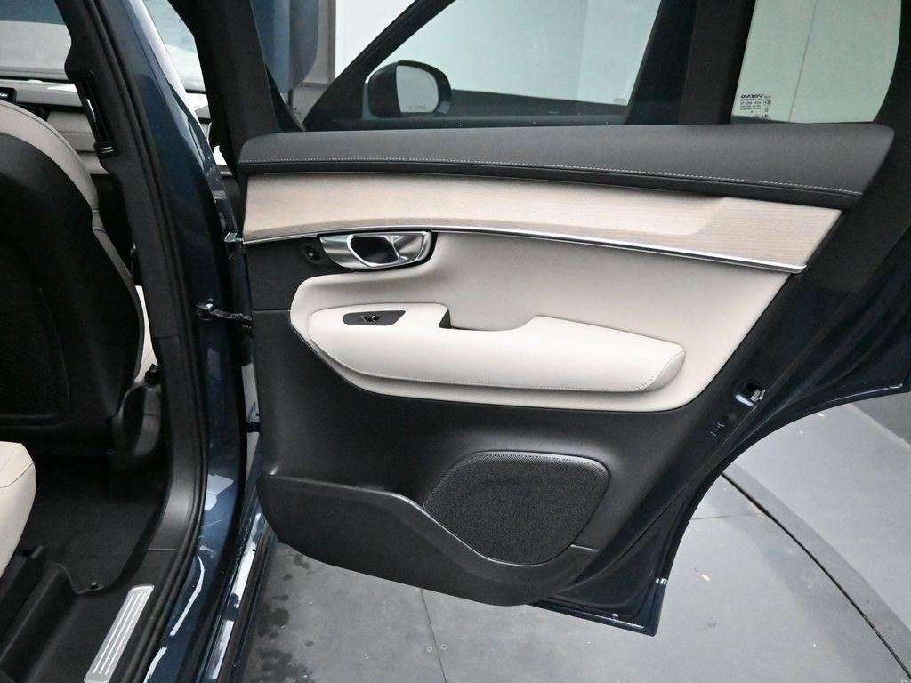 new 2026 Volvo XC90 car, priced at $71,825