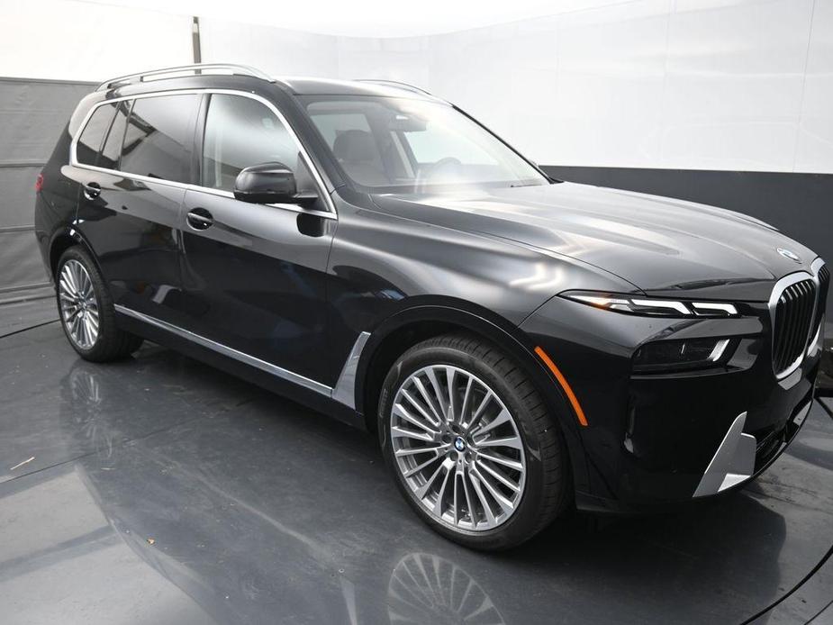 new 2025 BMW X7 car, priced at $95,950