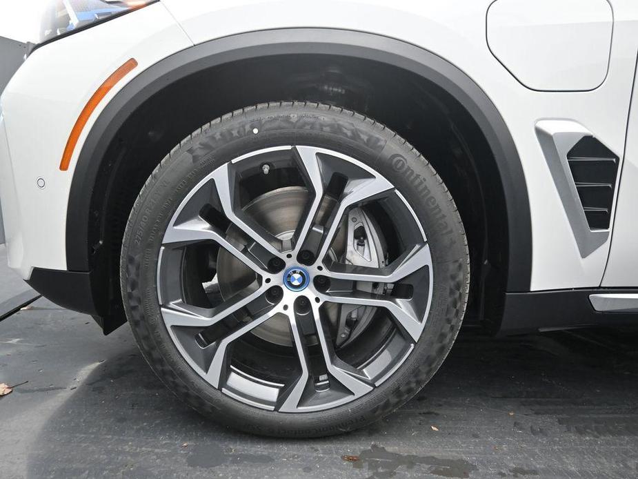 new 2025 BMW X5 PHEV car, priced at $80,540