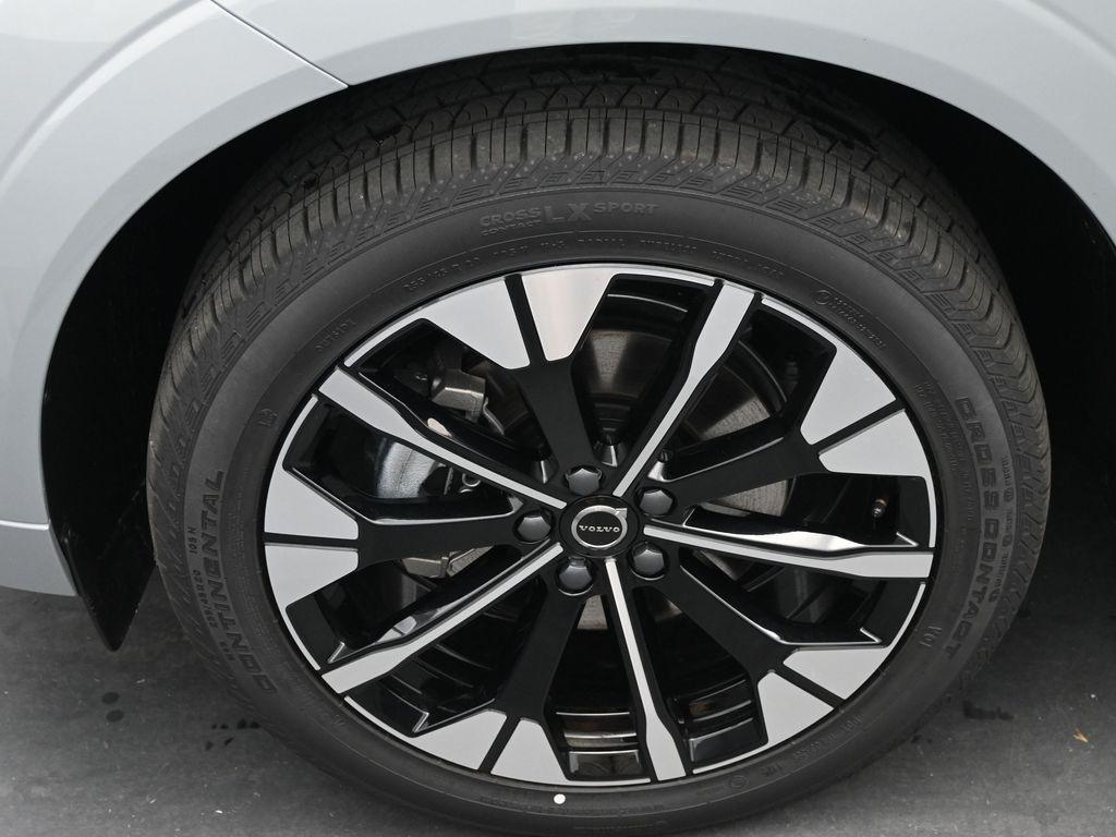 new 2026 Volvo XC60 car, priced at $57,985