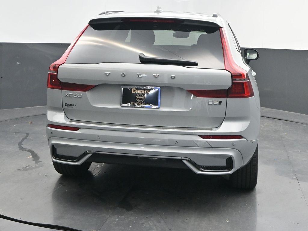 new 2026 Volvo XC60 car, priced at $57,985