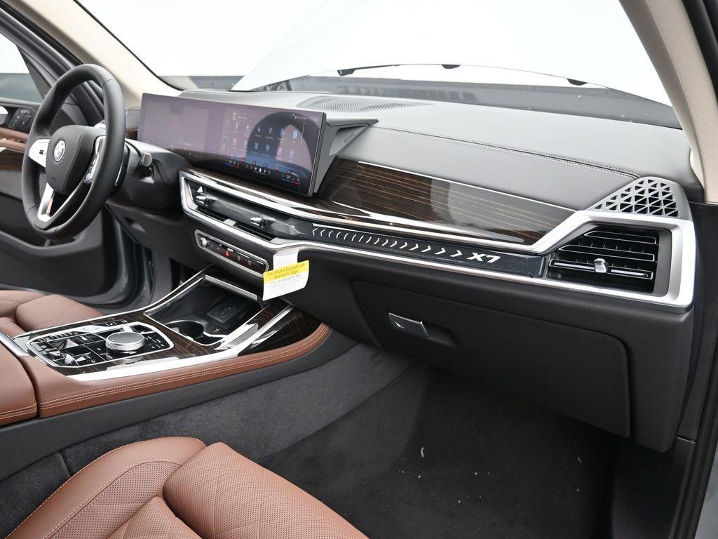 new 2026 BMW X7 car, priced at $93,755