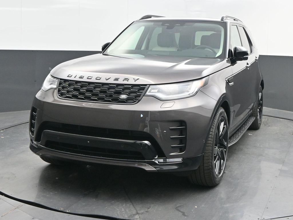 new 2025 Land Rover Discovery car, priced at $75,768