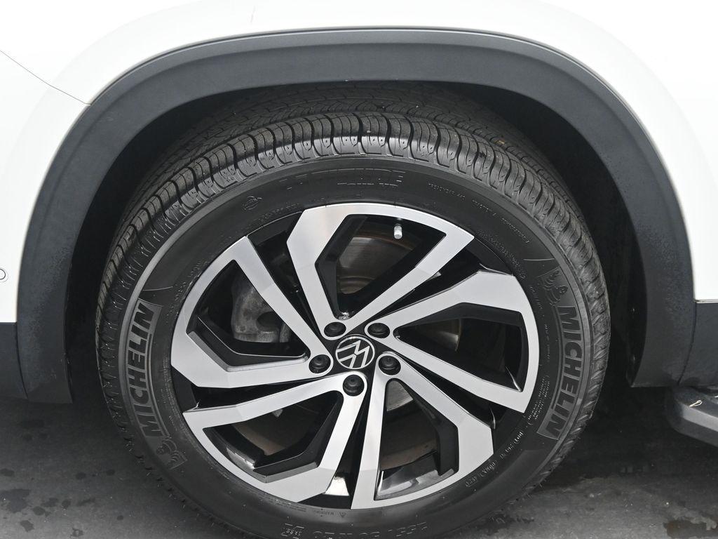 used 2021 Volkswagen Atlas car, priced at $23,599