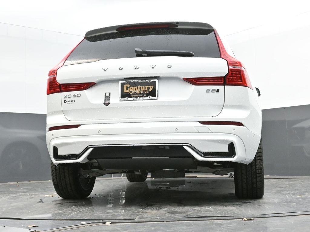 new 2025 Volvo XC60 car, priced at $59,885