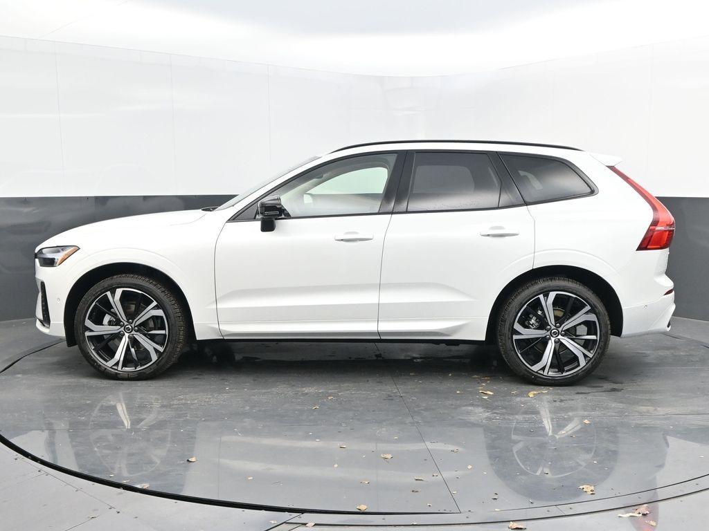 new 2025 Volvo XC60 car, priced at $59,885