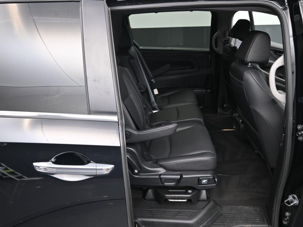 used 2024 Honda Odyssey car, priced at $37,998