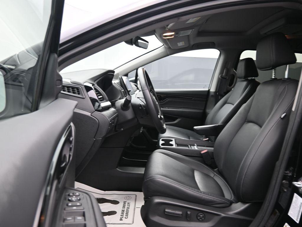 used 2024 Honda Odyssey car, priced at $37,998