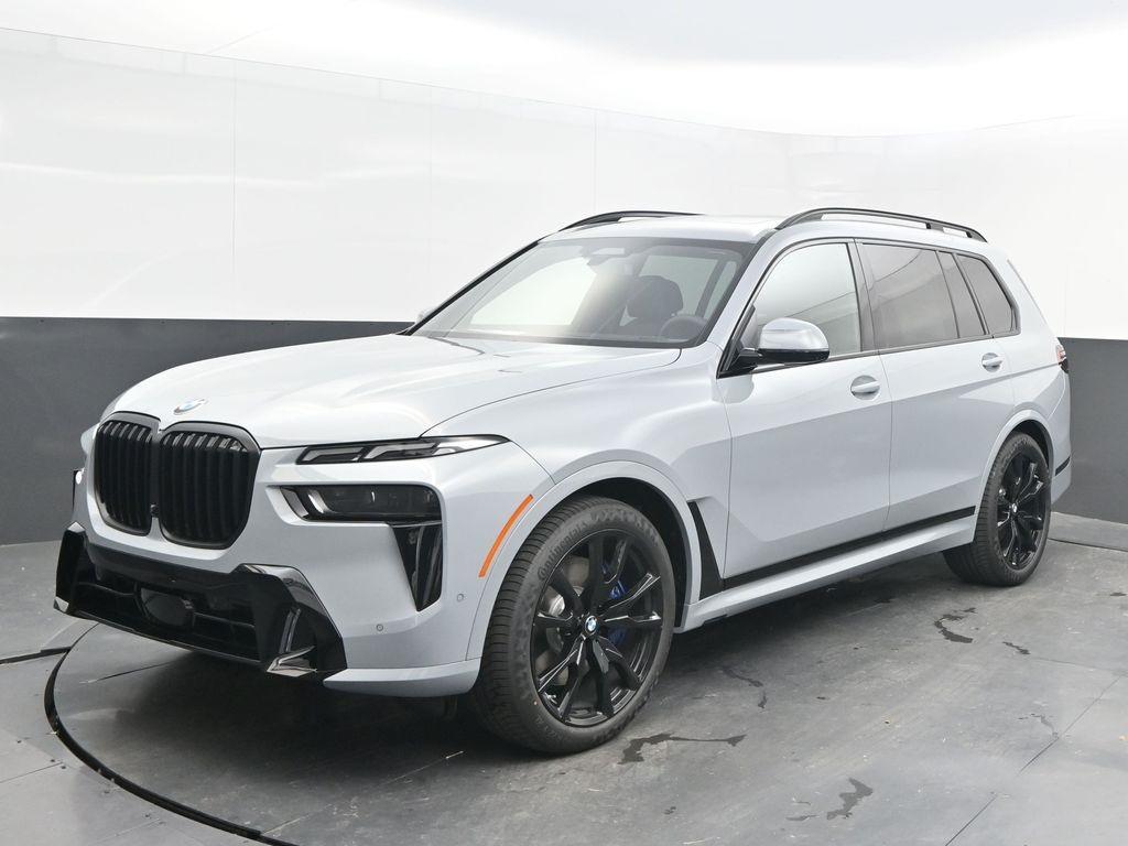 new 2026 BMW X7 car, priced at $100,785