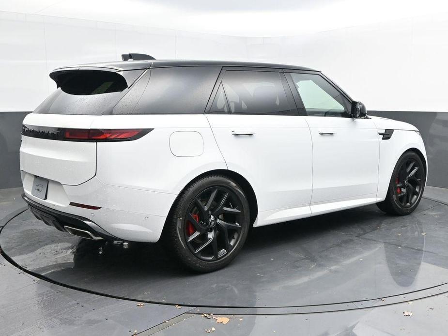 new 2025 Land Rover Range Rover Sport car, priced at $108,870