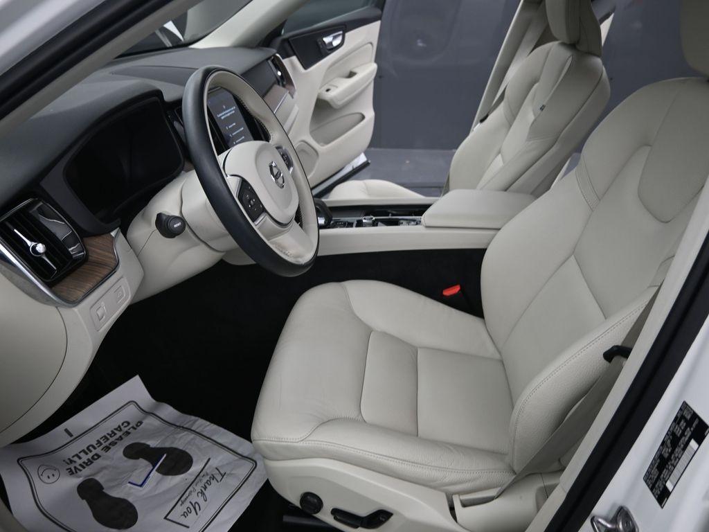 used 2022 Volvo XC60 car, priced at $27,898