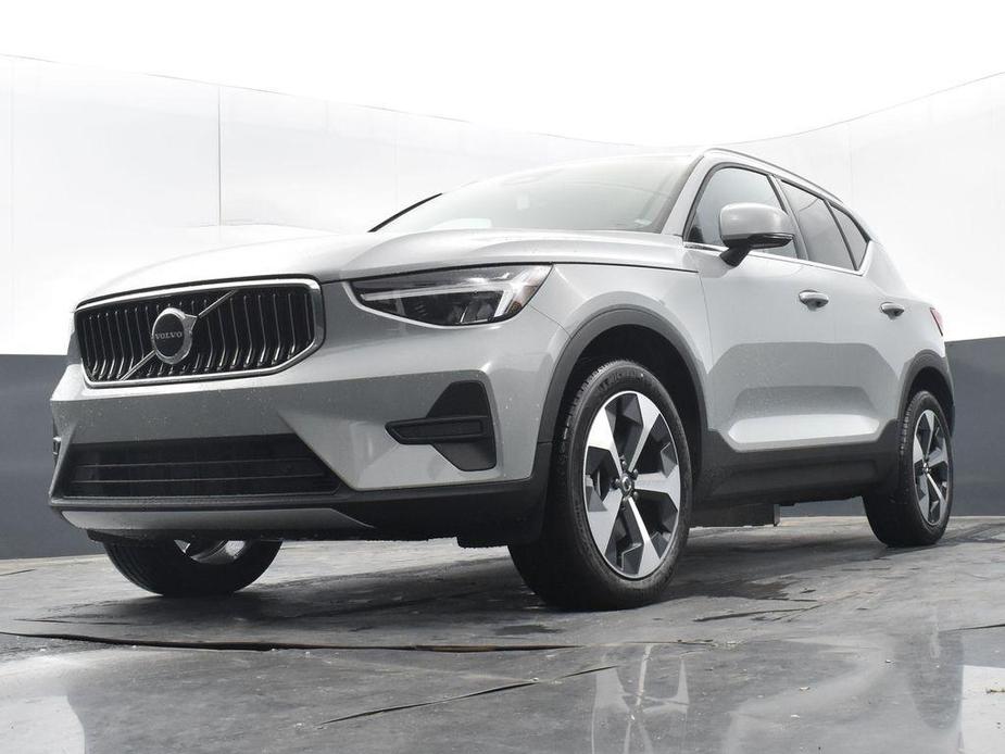 new 2024 Volvo XC40 car