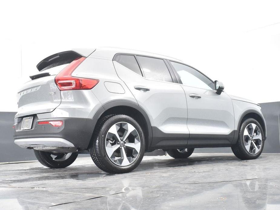 new 2024 Volvo XC40 car