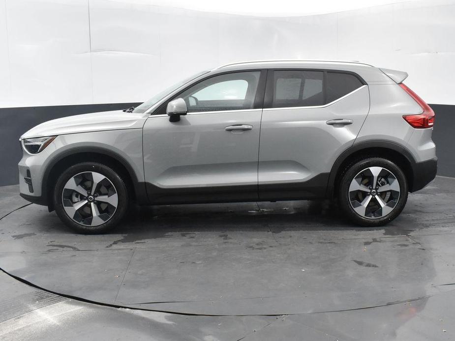 new 2024 Volvo XC40 car