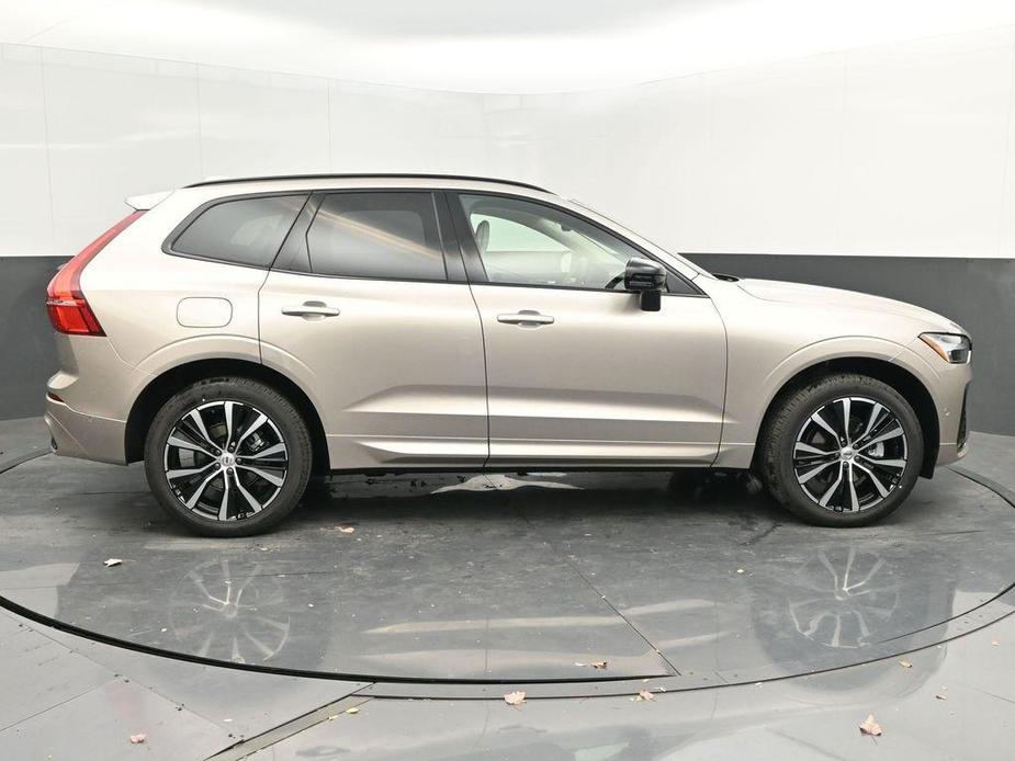 new 2025 Volvo XC60 car, priced at $54,585