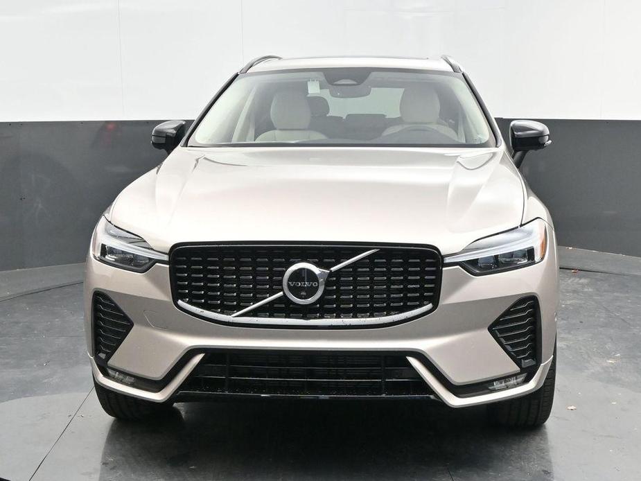 new 2025 Volvo XC60 car, priced at $54,585