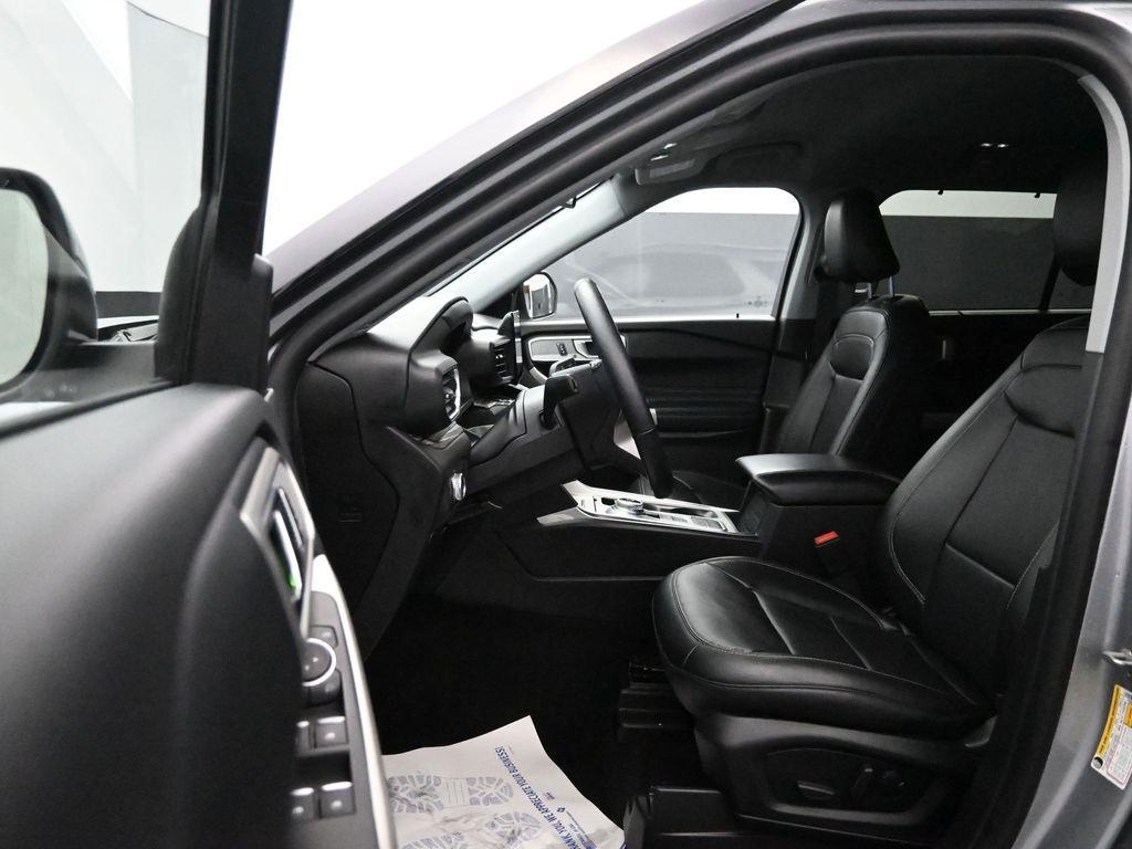 used 2022 Ford Explorer car, priced at $27,998