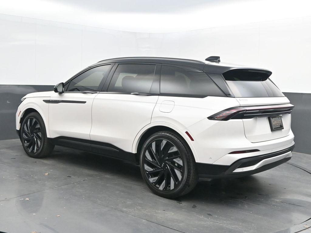 used 2024 Lincoln Nautilus car, priced at $53,499