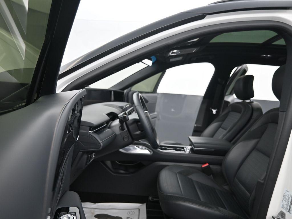 used 2024 Lincoln Nautilus car, priced at $53,499