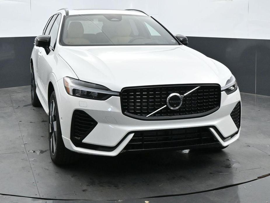 new 2025 Volvo XC60 Plug-In Hybrid car, priced at $70,685