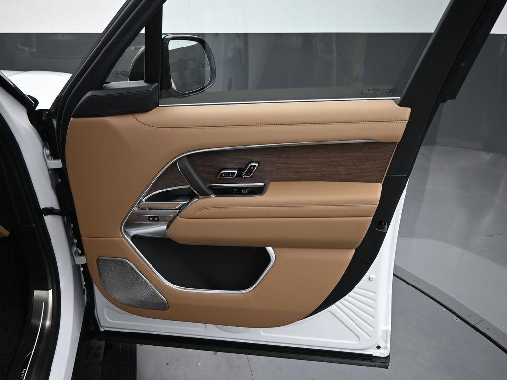 new 2025 Land Rover Range Rover car, priced at $184,305