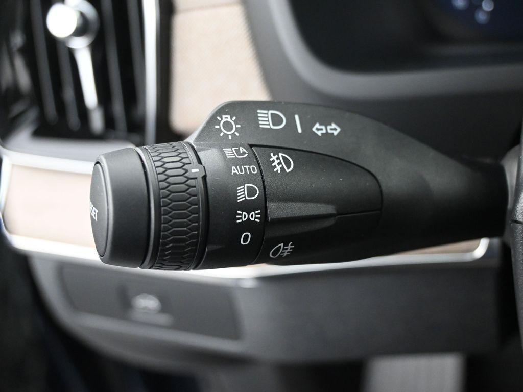 new 2026 Volvo XC90 car, priced at $71,825