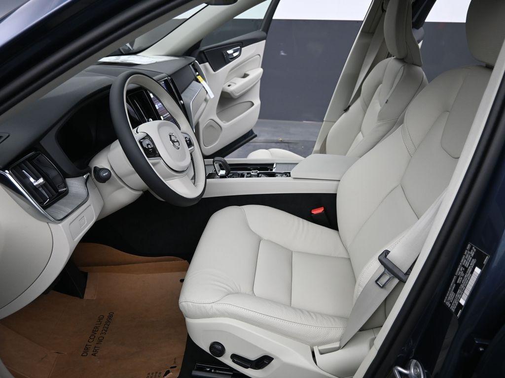 new 2025 Volvo XC60 car, priced at $55,360
