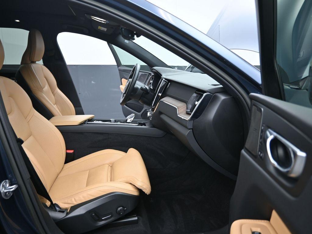 used 2023 Volvo XC60 car, priced at $39,498