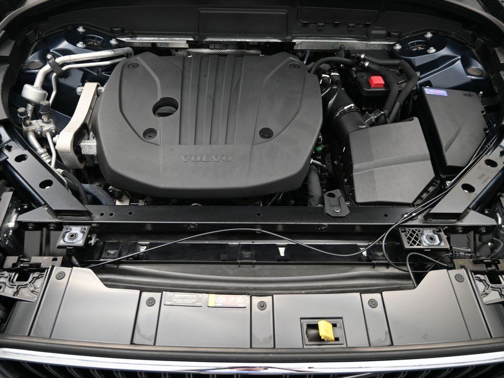 used 2023 Volvo XC60 car, priced at $39,498