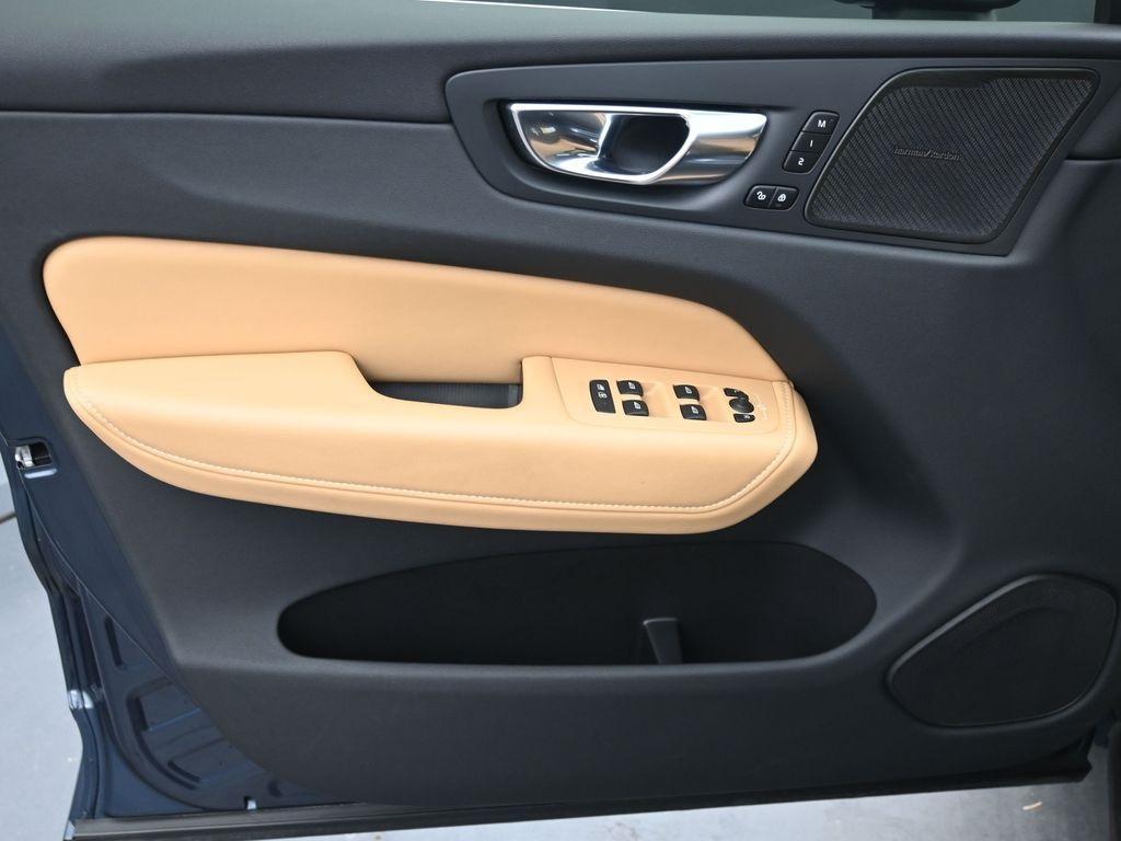 used 2023 Volvo XC60 car, priced at $39,498