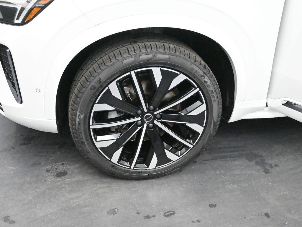 new 2025 Volvo XC90 car, priced at $67,850