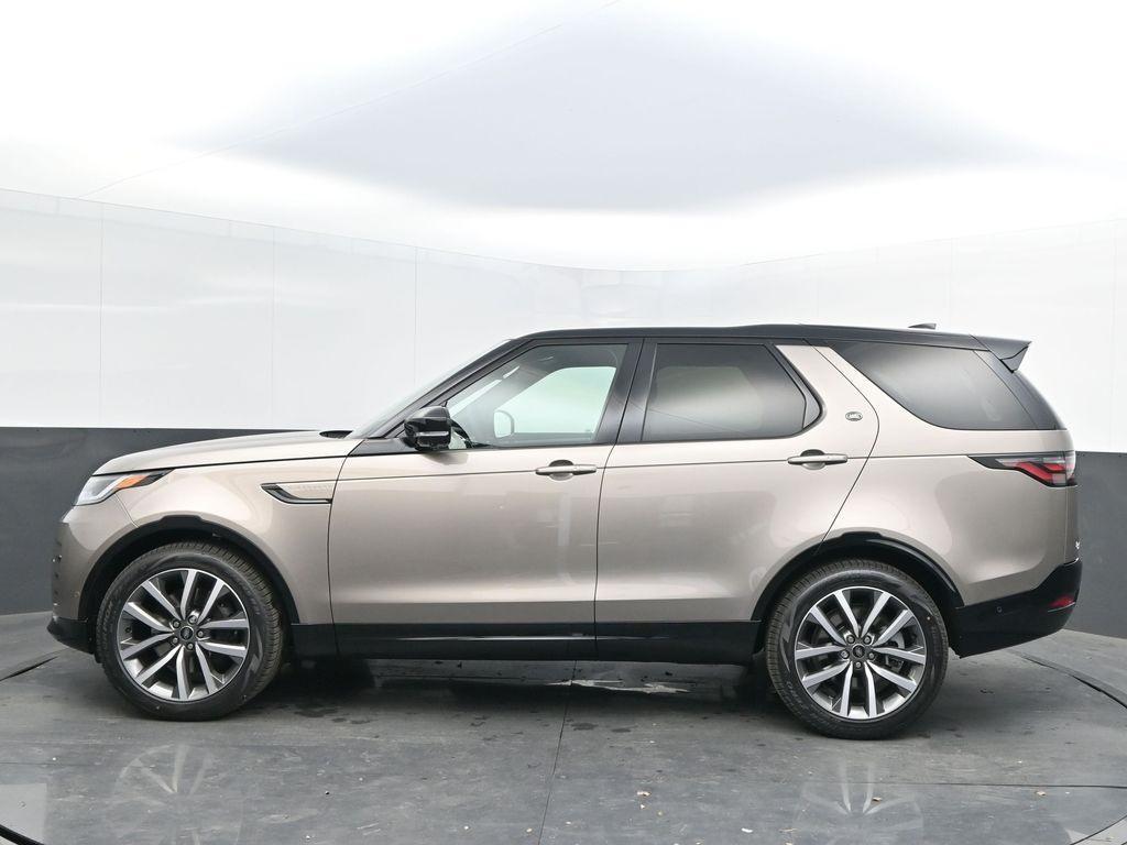 new 2025 Land Rover Discovery car, priced at $78,328