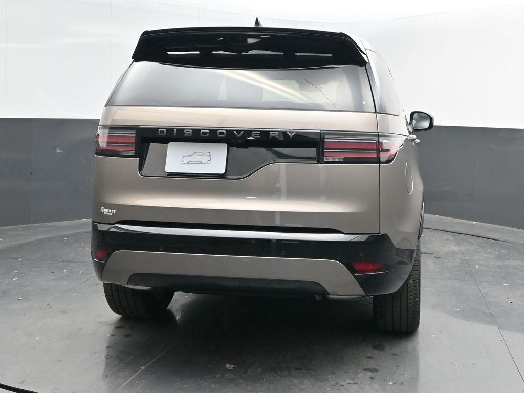 new 2025 Land Rover Discovery car, priced at $78,328
