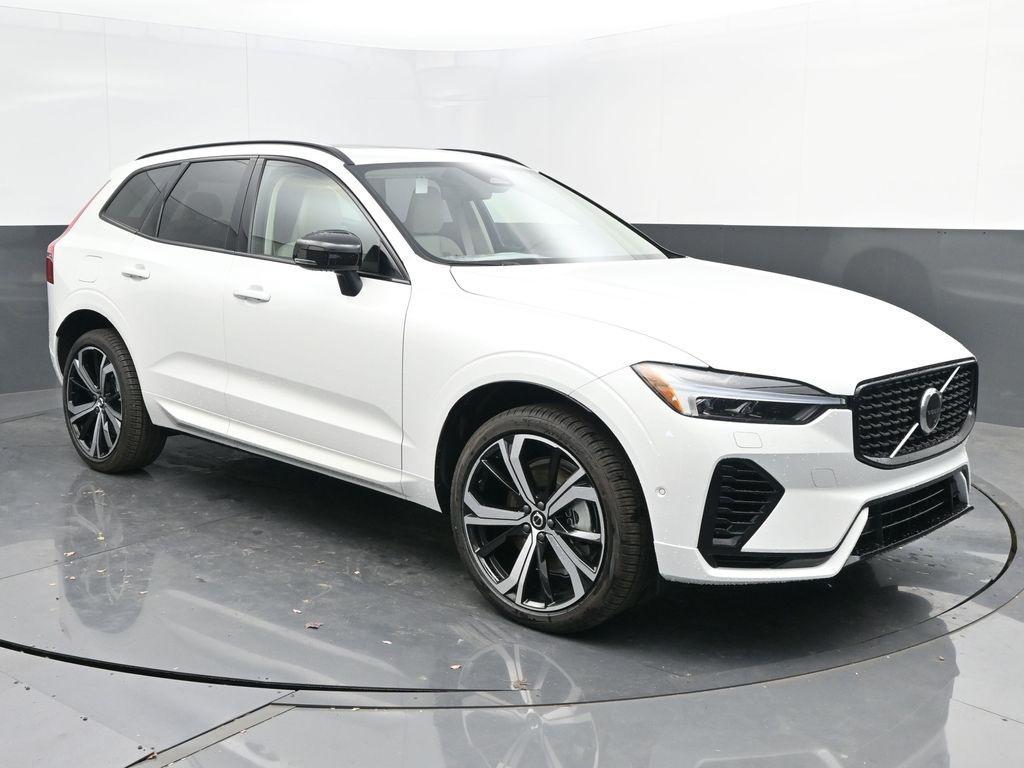 new 2025 Volvo XC60 Plug-In Hybrid car, priced at $72,290