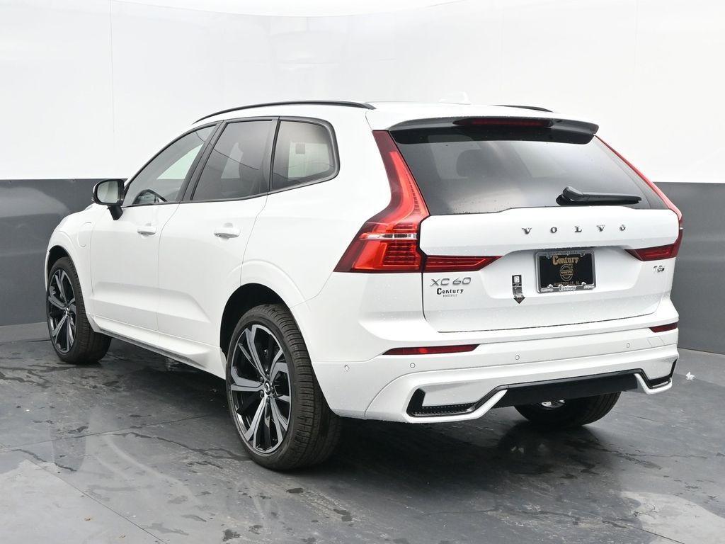 new 2025 Volvo XC60 Plug-In Hybrid car, priced at $72,290