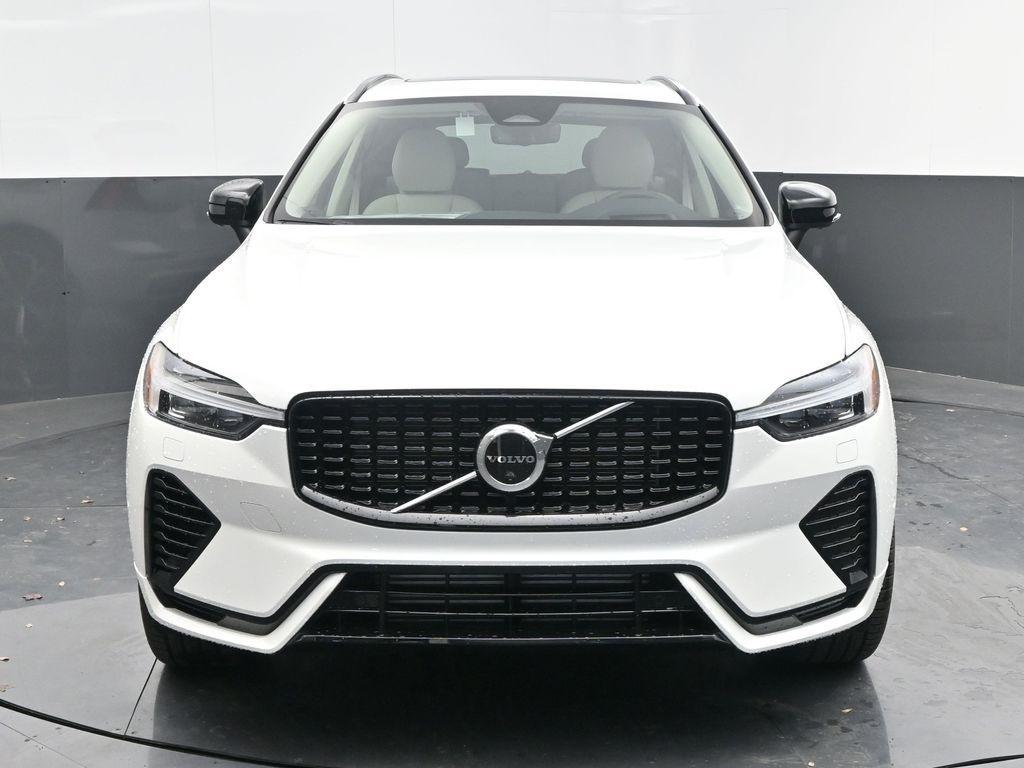 new 2025 Volvo XC60 Plug-In Hybrid car, priced at $72,290