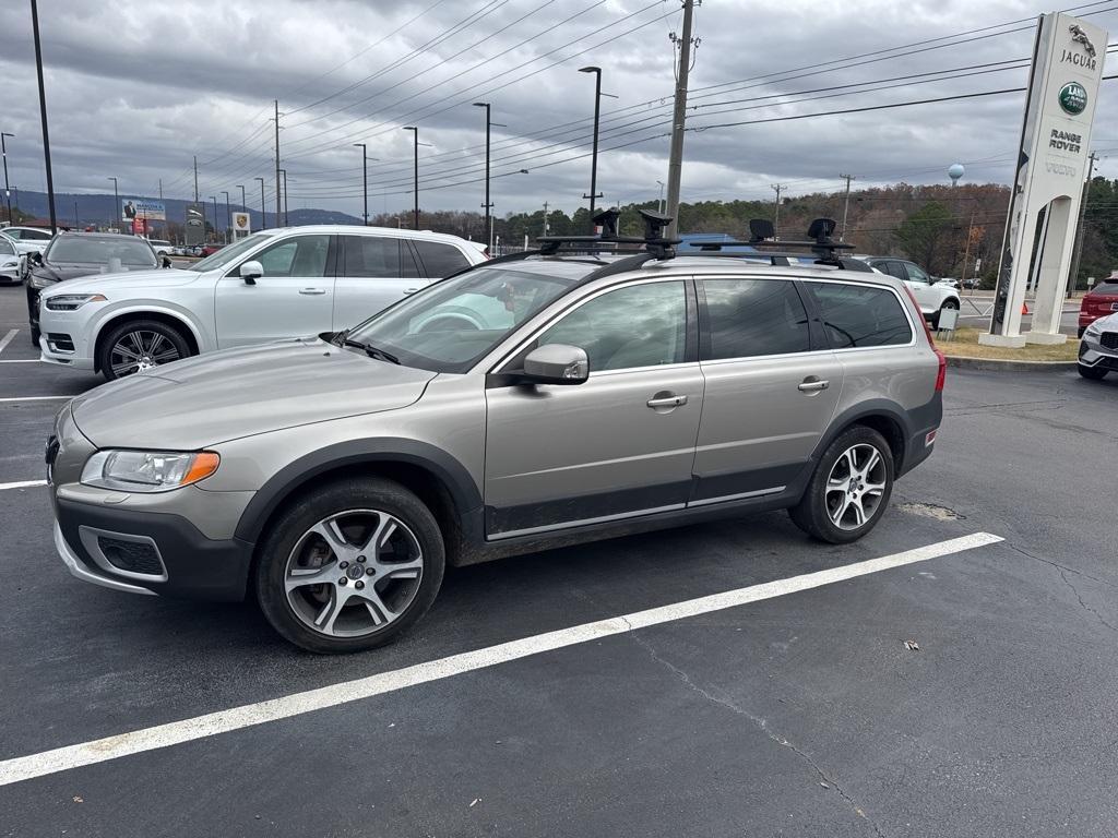 used 2013 Volvo XC70 car, priced at $11,597